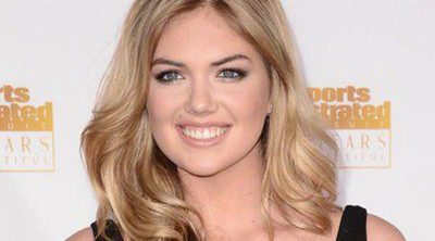 Kate Upton reaparece en la alfombra roja tras el escándalo de las fotografías robadas