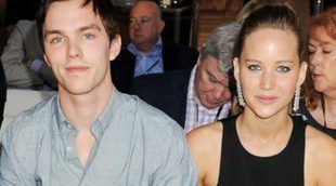 Nicholas Hoult habla sobre las fotos de Jennifer Lawrence desnuda: "Es una vergüenza que pasen estas cosas"