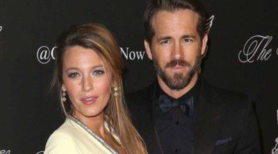 Blake Lively y Ryan Reynolds presumen de futura paternidad en la Angel Ball 2014