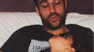 Daniella Semaan publica una fotografía de Cesc Fàbregas y su hija Lia: "¡Solo tengo ojos para ellos!"