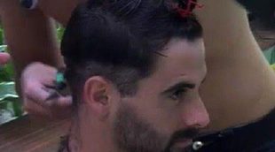 Jonathan también se apunta a los cambios de look de 'Gran Hermano 15' y se rapa la cabeza