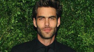 Jon Kortajarena, Ashley Greene, Alessandra Ambrosio y Joe Jonas impulsan la carrera de Paul Andrew