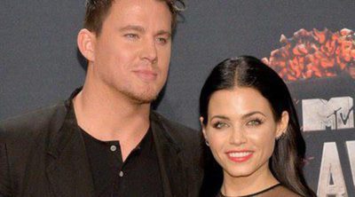 Channing Tatum dice que su mujer, Jenna Dewan, le mantiene fuerte y cuerdo