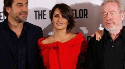 Ridley Scott elogia a Penélope Cruz y llama agonías a Javier Bardem