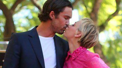 Kaley Cuoco se relaja de vacaciones después de pasar su primer Dia de Acción de Gracias con su marido Ryan Sweeting