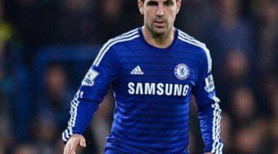 Cesc Fàbregas se divierte haciendo el tonto en su casa de Londres con su hija Lia