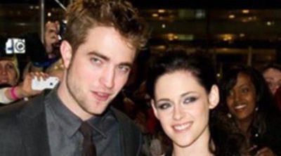 Robert Pattinson y Kristen Stewart celebran la llegada de 2012 en una fiesta privada