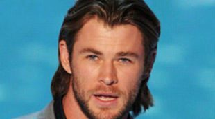 Chris Hemsworth celebra su futura paternidad junto a Matt Damon