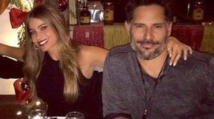 Sofia Vergara disfruta de una comida de celebración junto a su prometido Joe Manganiello y unos amigos