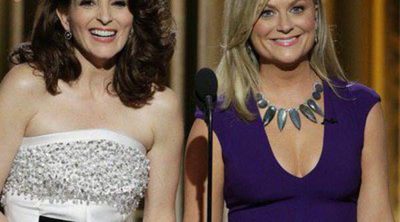 Amy Poehler y Tina Fey bromean sobre las denuncias sexuales contra Bill Cosby en los Globos de Oro 2015