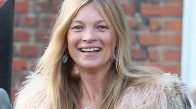 Kate Moss celebra su 41 cumpleaños en el campo con su marido Jamie Hince y sus amigos