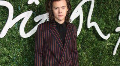 Harry Styles cumple 21 años acompañado por su novia Nadine Leopold