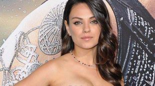 Mila Kunis vuelve a la alfombra roja cuatro meses después del nacimiento de Wyatt Isabelle