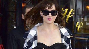 Dakota Johnson se queda a cuadros con la apabullante recaudación de 'Cincuenta sombras de Grey'