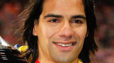 Falcao presenta a la pequeña Desirée en las redes sociales