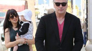 Alec Baldwin e Hilaria Thomas pasan la resaca de los Oscar celebrando el 'cumpleaños' de Carmen Gabriela