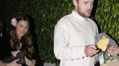 Jessica Biel presume de embarazo junto a Justin Timberlake en la fiesta de su 33 cumpleaños