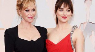 Dakota Johnson disfruta de su éxito por Cancún acompañada de su madre, Melanie Griffith, y Kris Jenner