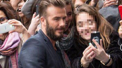 David Beckham sorprende con un look boho y paraliza Madrid para encontrarse con sus fans