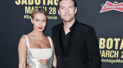 El actor de 'Avatar' Sam Worthington y Lara Bingle se convierten en padres de un niño