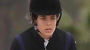 Carlota Casiraghi ignora los rumores de embarazo a lomos de su caballo