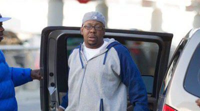 Bobby Brown, en mitad de una actuación da la gran noticia: "Bobbi Kristina está despierta"