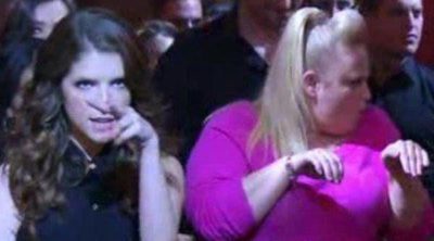 Anna Kendrick y Rebel Wilson vuelven a la carga en el making of en exclusiva de 'Dando la nota - Aún más alto'