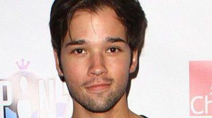 Nathan Kress, Freddie en 'iCarly', pide matrimonio a su novia tras cuatro meses de relación