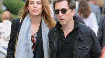 Escándalo en Mónaco: Carlota Casiraghi abandona a Gad Elmaleh y se lleva a su hijo Raphaël