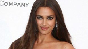 La difícil niñez de Irina Shayk: "Trabajaba recogiendo patatas y tomates. Aprendí a ser fuerte con mi madre y mi abuela"