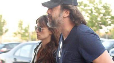 Mónica y Penélope Cruz, arropadas por Javier Bardem y Goya Toledo en el tanatorio de su padre, Eduardo Cruz