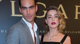 Nieves Álvarez y Jon Kortajarena olvidan sus rupturas con Naty Abascal y Amber Heard en París