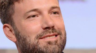 Ben Affleck en la Comic-Con y Jennifer Garner en Atlanta, todavía unidos por sus alianzas