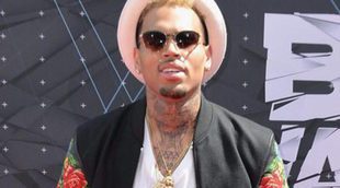 Roban en la casa del cantante Chris Brown y amenazan a su familia a punta de pistola