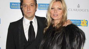 Kate Moss y Jamie Hince, abatidos tras su separación, inician caminos por separado