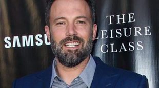 Ben Affleck reaparece en la alfombra roja y con su alianza, ¿segunda oportunidad con Jennifer Garner?