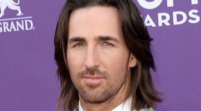 Jake Owen habla sobre su divorcio en pleno concierto: "Quiero a mi esposa más que a nada"