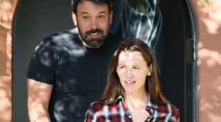 Ben Affleck y Jennifer Garner, juntos y sonrientes a su salida de una sesión de terapia de pareja