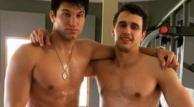 James Franco y Keegan Allen se quitan la camiseta para promocionar 'King Cobra'