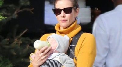 Liv Tyler, día perfecto paseando en familia con su hijo Sailor y su futuro marido David Gardner