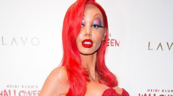 Heidi Klum sorprende en su fiesta de Halloween con su sexy disfraz de Jessica Rabbit