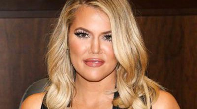 Khloe Kardashian presenta su primer libro luciendo 'nueva cara'