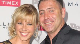 Jodie Sweetin, actriz de 'Padres Forzosos', se compromete con Justin Hodak, el que será su cuarto marido