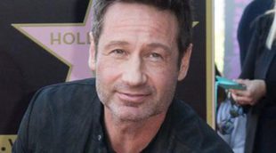 David Duchovny, actor de 'Expediente X', recibe su estrella en el Paseo de la Fama de Hollywood