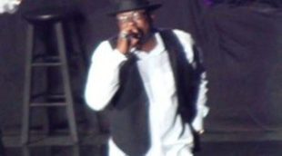 Bobby Brown en un concierto horas después de la muerte de Whitney Houston: "Te amo nena"