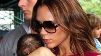 Victoria Beckham desvela el motivo de su aspecto cansado: "Harper Seven no duerme bien"