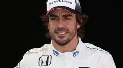 Fernando Alonso recibe el cariño de sus fans tras el varapalo de su ruptura con Lara Álvarez