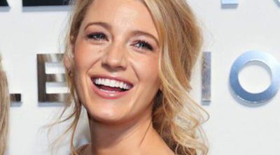 Blake Lively espectacular en bikini en el rodaje de 'The Shallows' antes de lucir embarazo