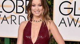 Olivia Wilde posa con su hijo Otis para confirmar que está embarazada por segunda vez