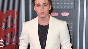 Brooklyn Beckham desvela su lado más romántico con su novia Chloé Moretz